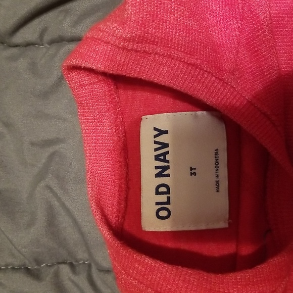 Old Navy Boys Crew-Neck Sweatshirt with Front Pocket - Picture 3 of 4